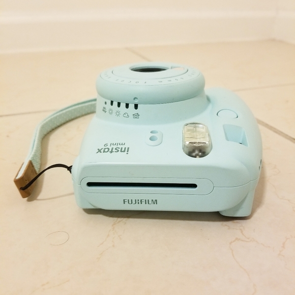Instamax Mini 9 in Mint Blue & 2 packs of film - Picture 4 of 6